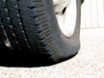 Reifenreparatur und abgefahrene Reifen