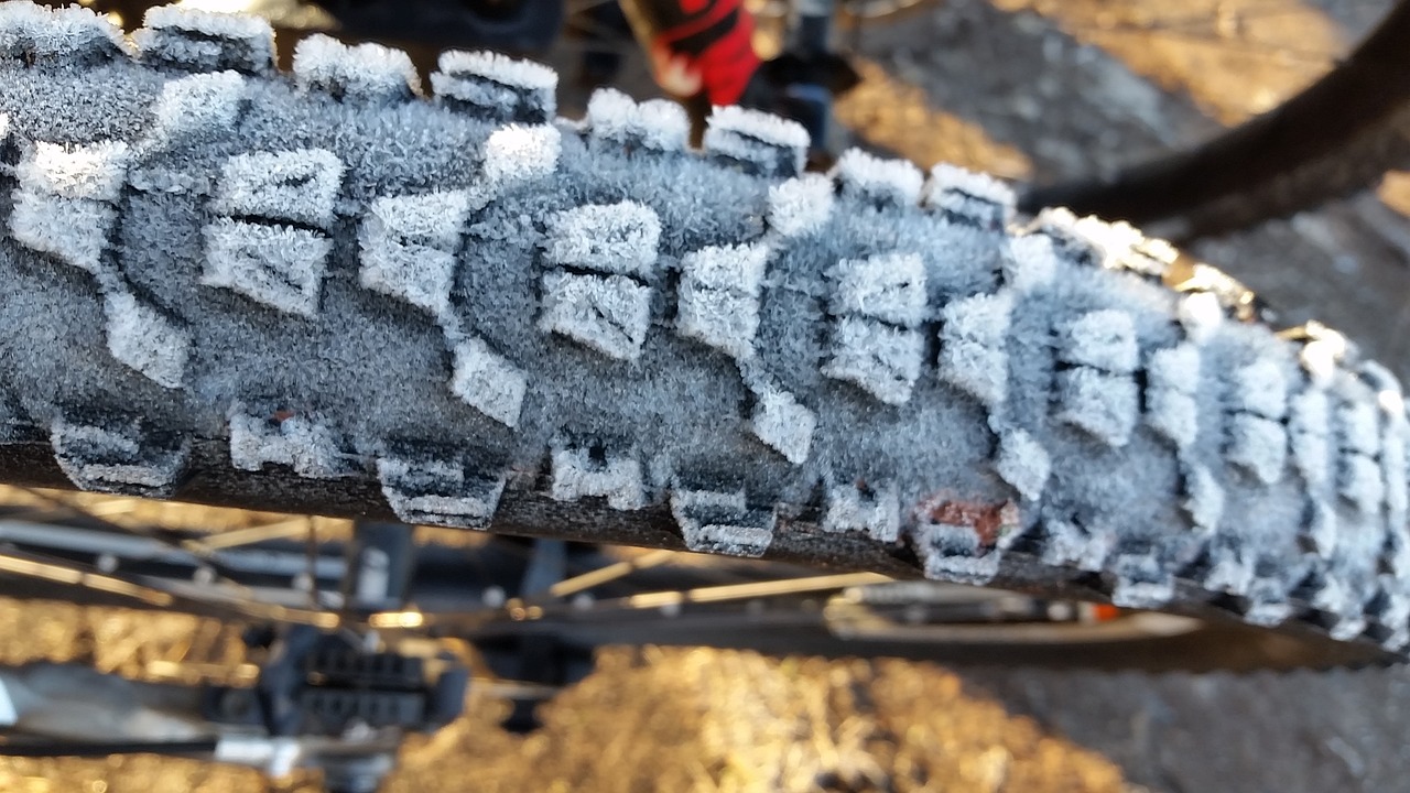 Rad fahren im Winter? Aber sicher! @ ReifenDirekt.ch
