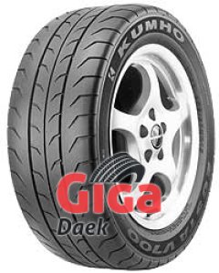 Kumho Ecsta V700