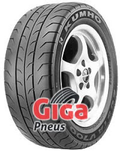 Kumho Ecsta V700