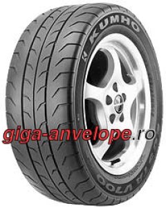 Kumho Ecsta V700