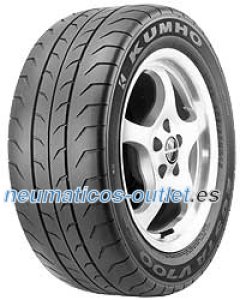 Kumho Ecsta V700