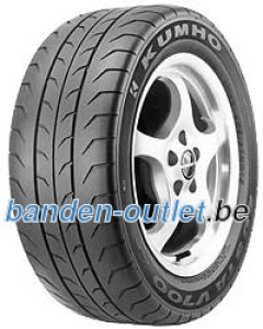 Kumho Ecsta V700