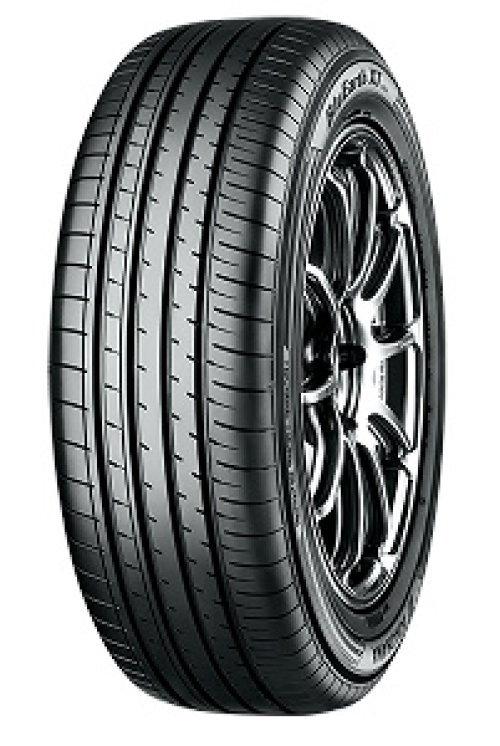Levně Yokohama BluEarth-XT (AE61E) ZPS ( 235/60 R18 103H BluEarth, runflat )